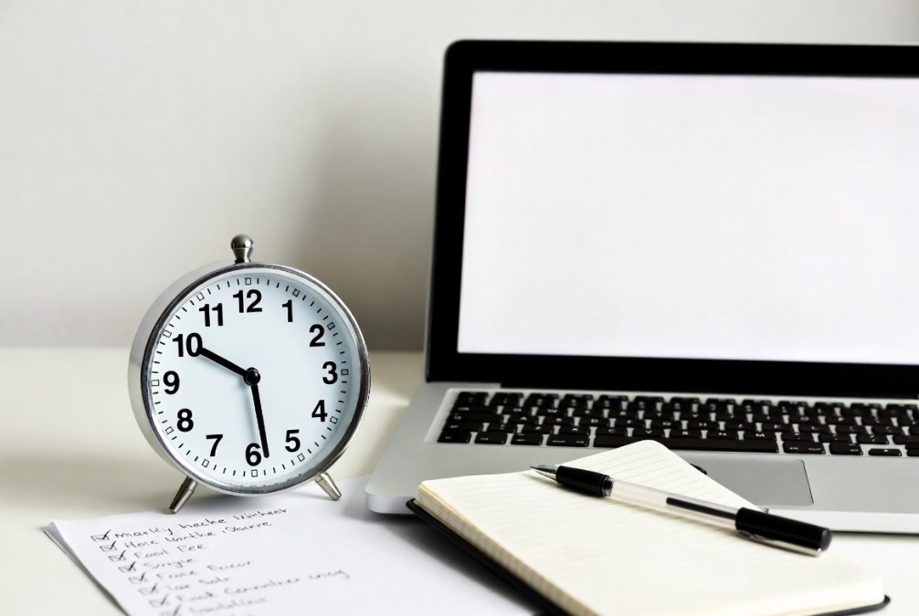 staying consistent in online learning routine